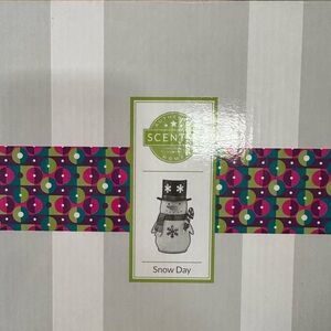 Scentsy Snow Day Warmer